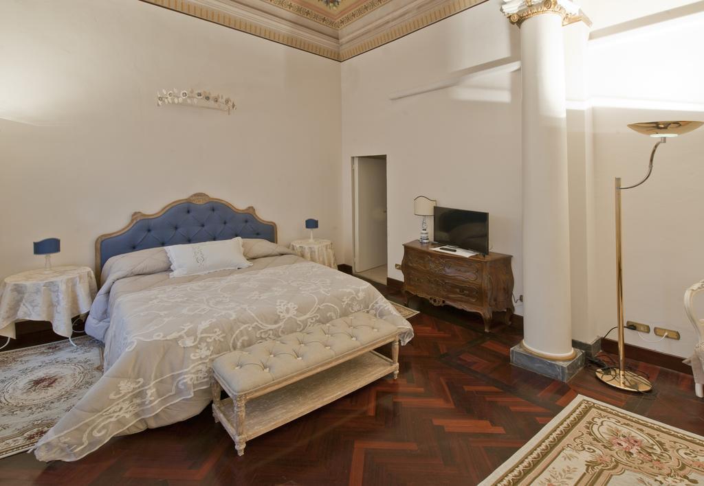 بيزا B&B Ester الغرفة الصورة
